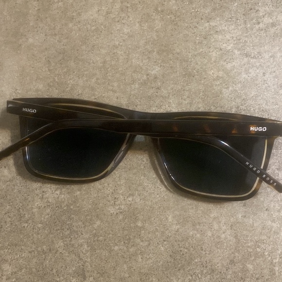 Hugo glasses/ sunglasses - Picture 2 of 4